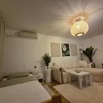 Apartment Milan & Staka *